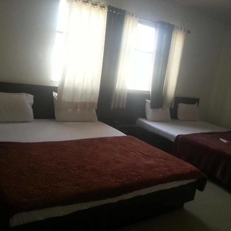 Hotel Pearl Palace อุเดเปอร์ ภายนอก รูปภาพ